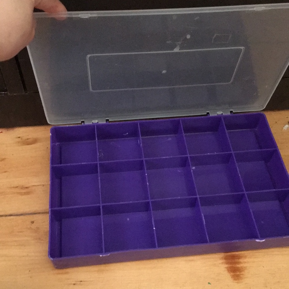 Organizer - Picture 2 of 2